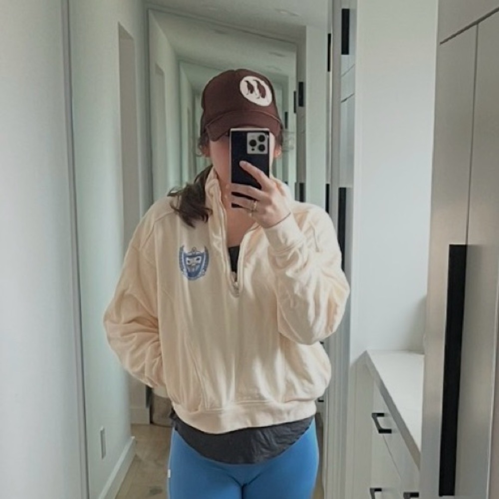sporty & rich beverly hills cream quarter zip, size small